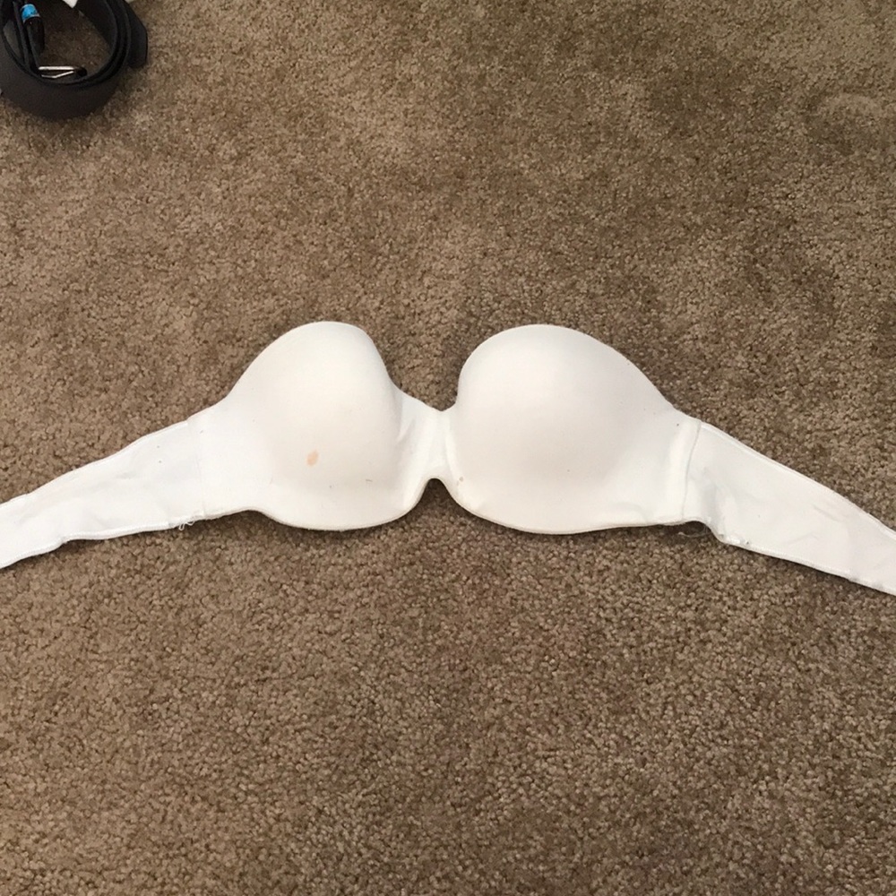 Strapless bra